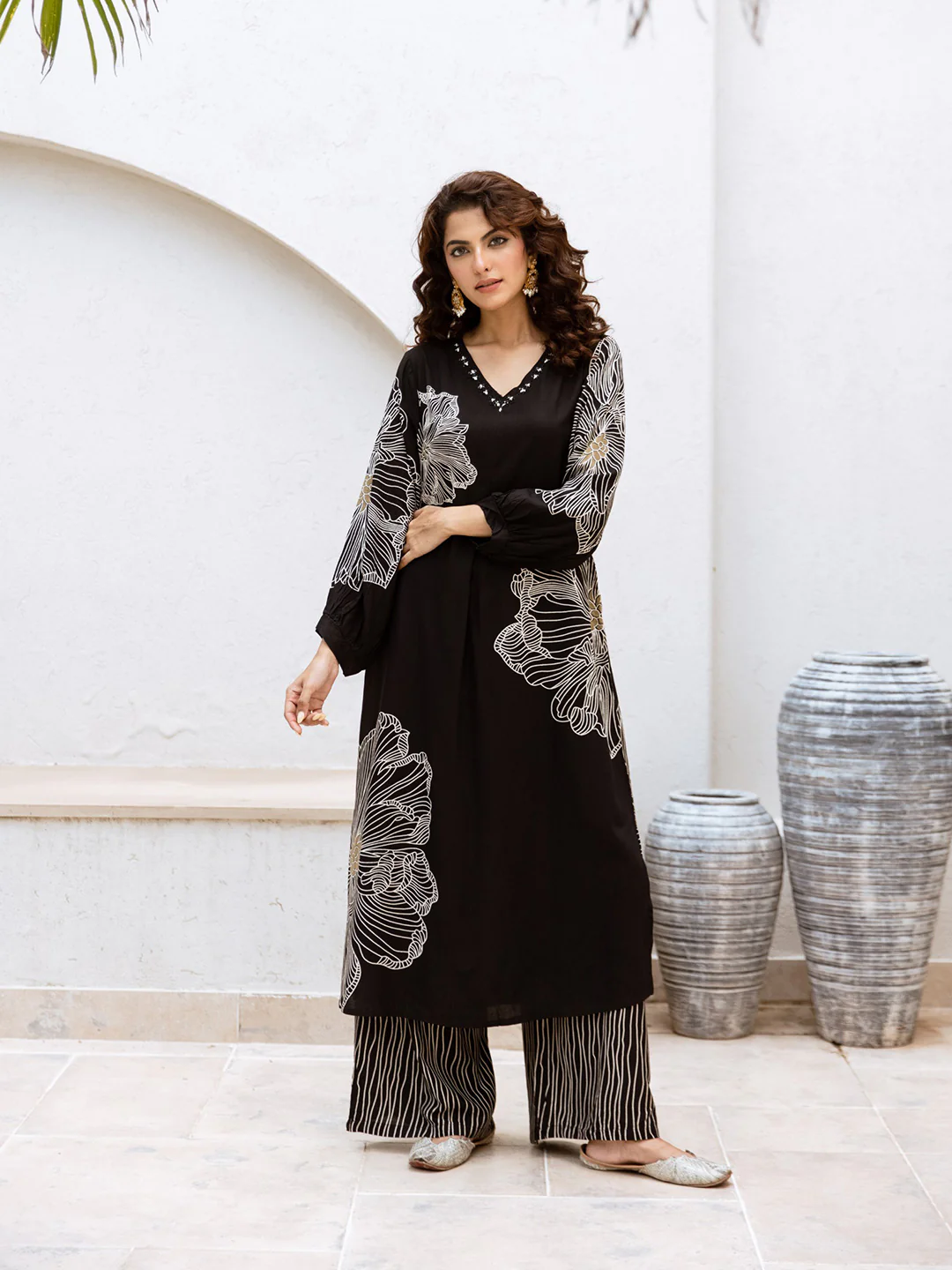 FLORAL PRINT V-NECK COTTON KURTA PALAZZO SET | INDO-WESTERN LONG TUNIC CORD SET | PLUS SIZE AVAILABLE-Black - Image 6