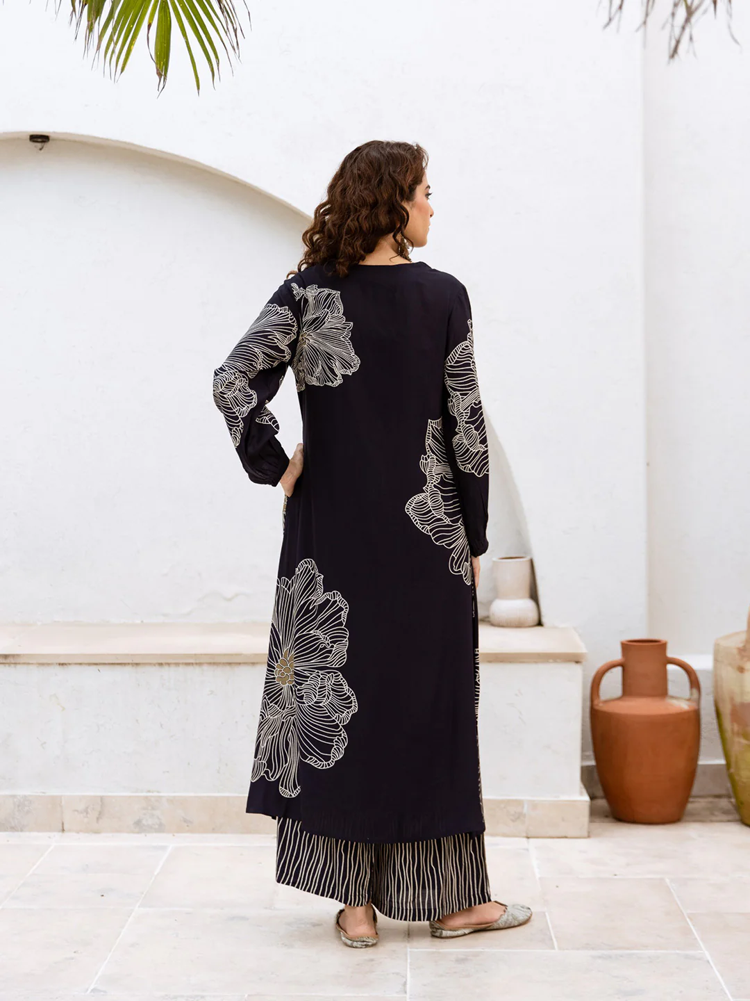 FLORAL PRINT V-NECK COTTON KURTA PALAZZO SET | INDO-WESTERN LONG TUNIC CORD SET | PLUS SIZE AVAILABLE-Navy Blue - Image 3