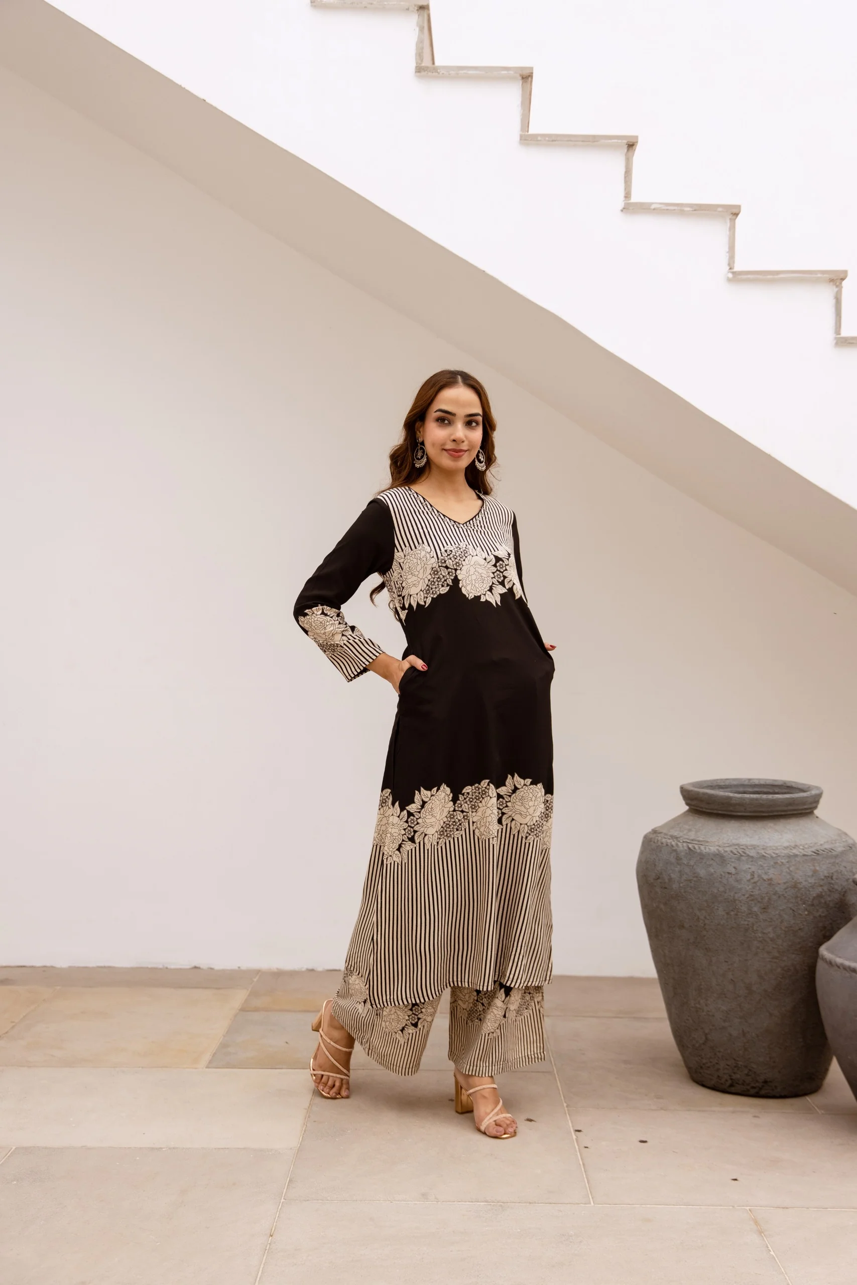 FLORAL PRINTED V-NECK COTTON KURTA/TUNIC PALAZZO SET | FUSION WEAR CORD SET FOR WOMEN | PLUS SIZE AVAILABLE-BLACK - Image 5