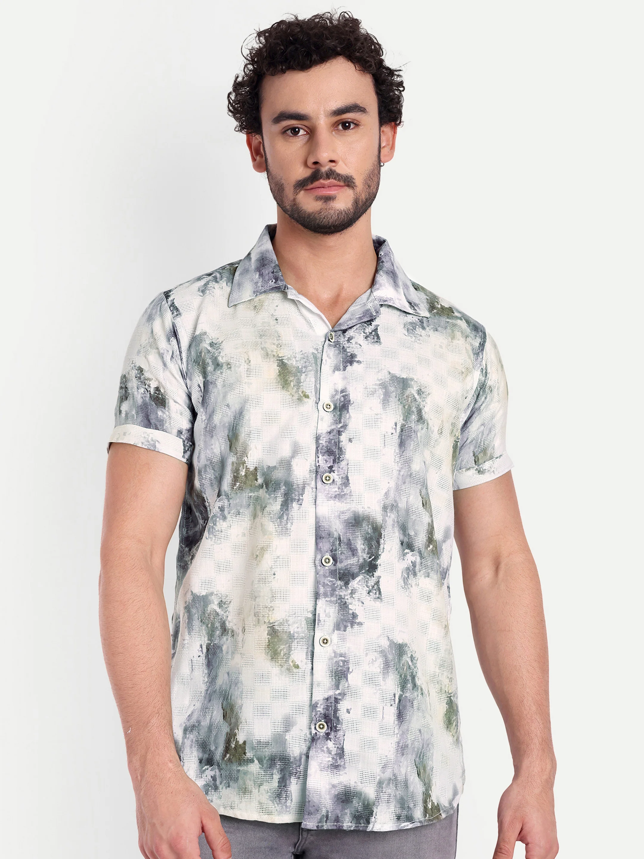 Off White Printed Textured Half Shirt - Image 4